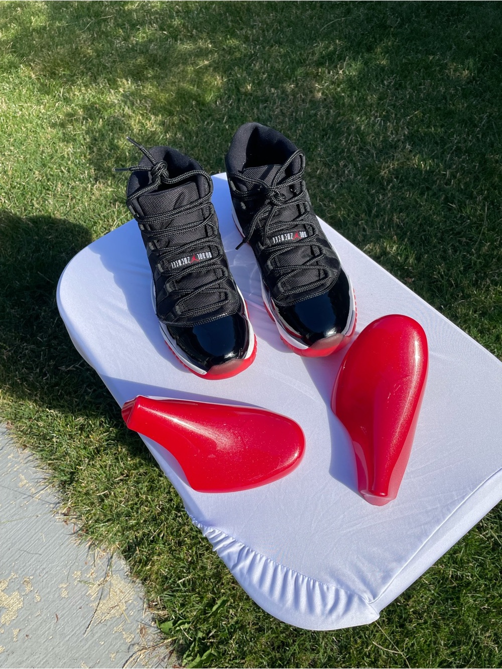 Jordan 11 bred (2012) size 11 OG box and inserts. - Picture 7 of 9